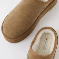 AE The Hangout Slip-On 5 AE The Hangout Slip-On -Drape Mode Sales 0411 6371 291 d1