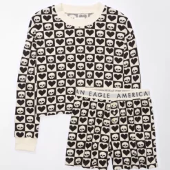 AE Halloween Plush PJ Set 5 AE Halloween Plush PJ Set -Drape Mode Sales 0575 2947 001 f