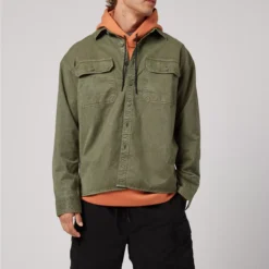 AE 24/7 5.5" Cargo Trekker Short