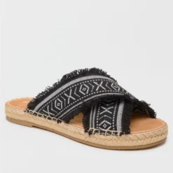 Minnetonka Women's Pepper Sandal