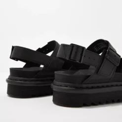 Dr. Martens Voss Hydro Sandal 5 Dr. Martens Voss Hydro Sandal -Drape Mode Sales 7413 5130 001 d1